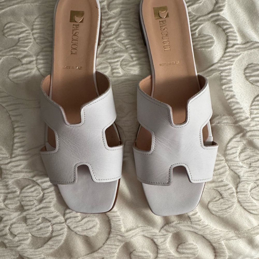 Women's Cream Leather Sandals